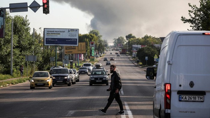 Rudal dan Drone Rusia Gempur Kyiv, Empat Orang Tewas dan Belasan Terluka